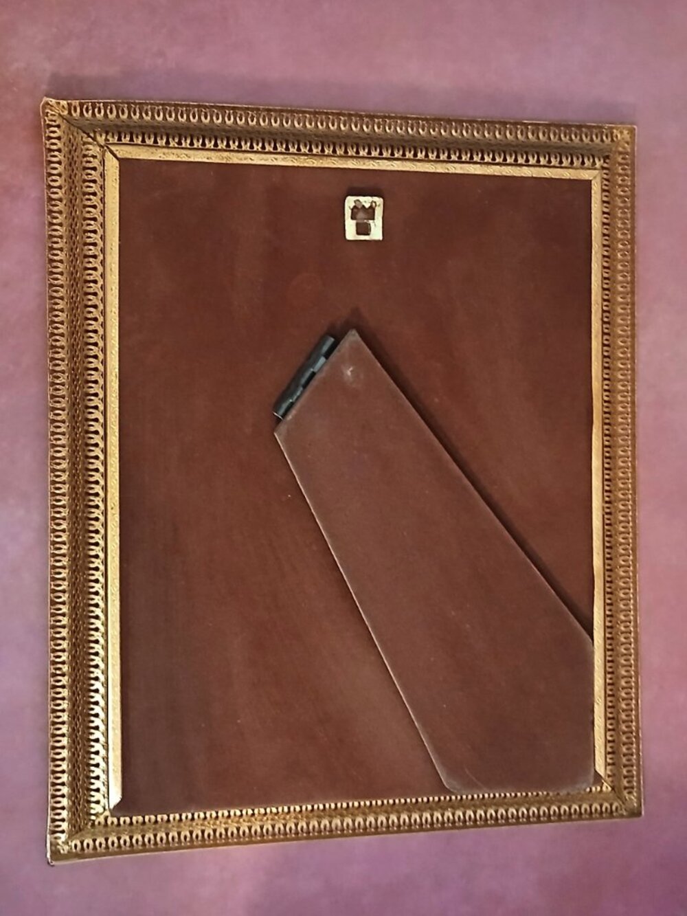 Hollywood Regency Style-Filigree Gold Tone Metal Photo Frame 8x10 - Picture 2 of 11